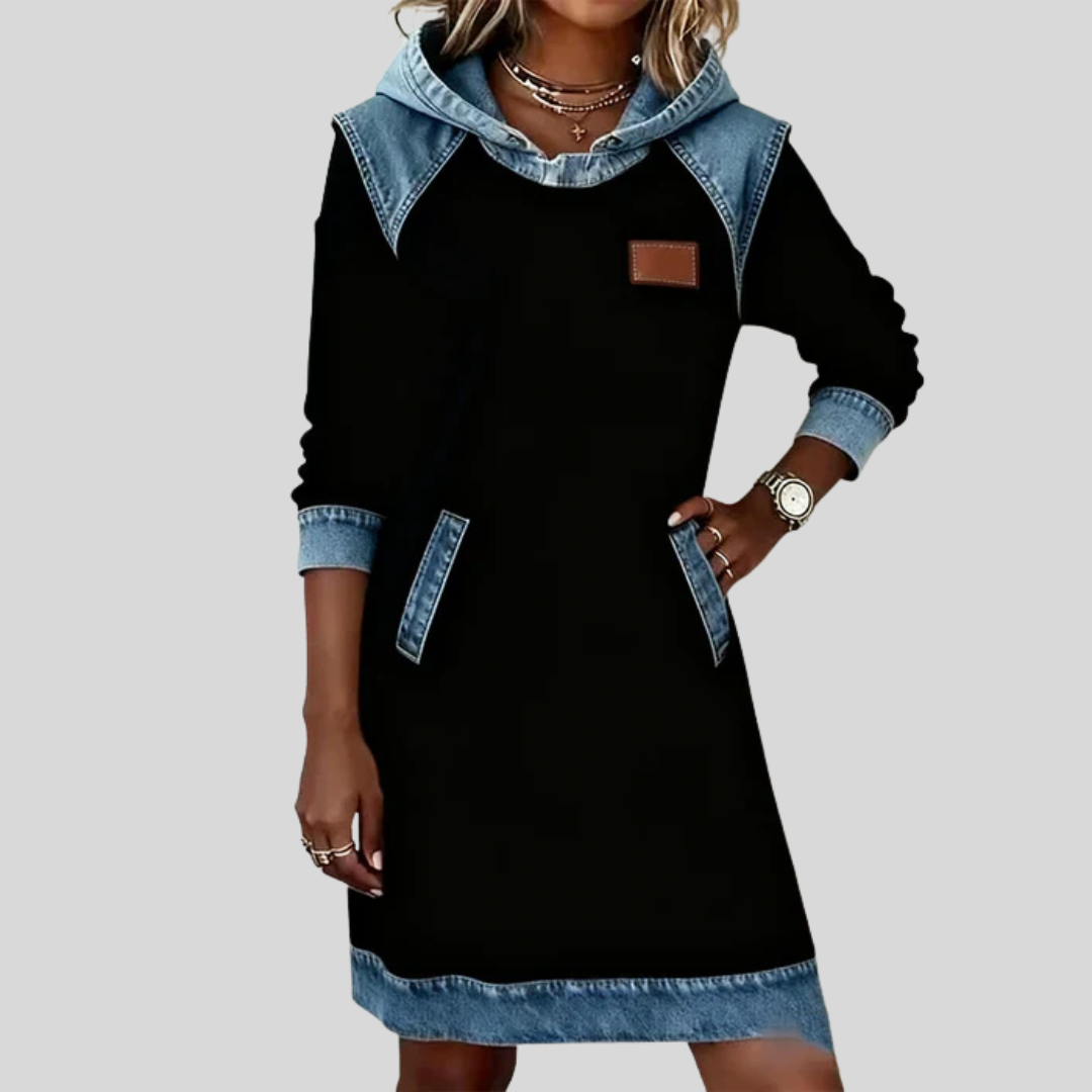 Hanne - Contrast Jurk met Capuchon