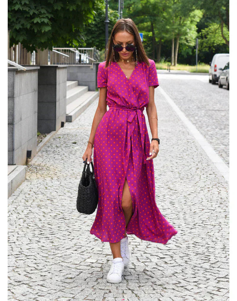 Feline – Elegante jurk met V-hals en Figuurvormende Snit