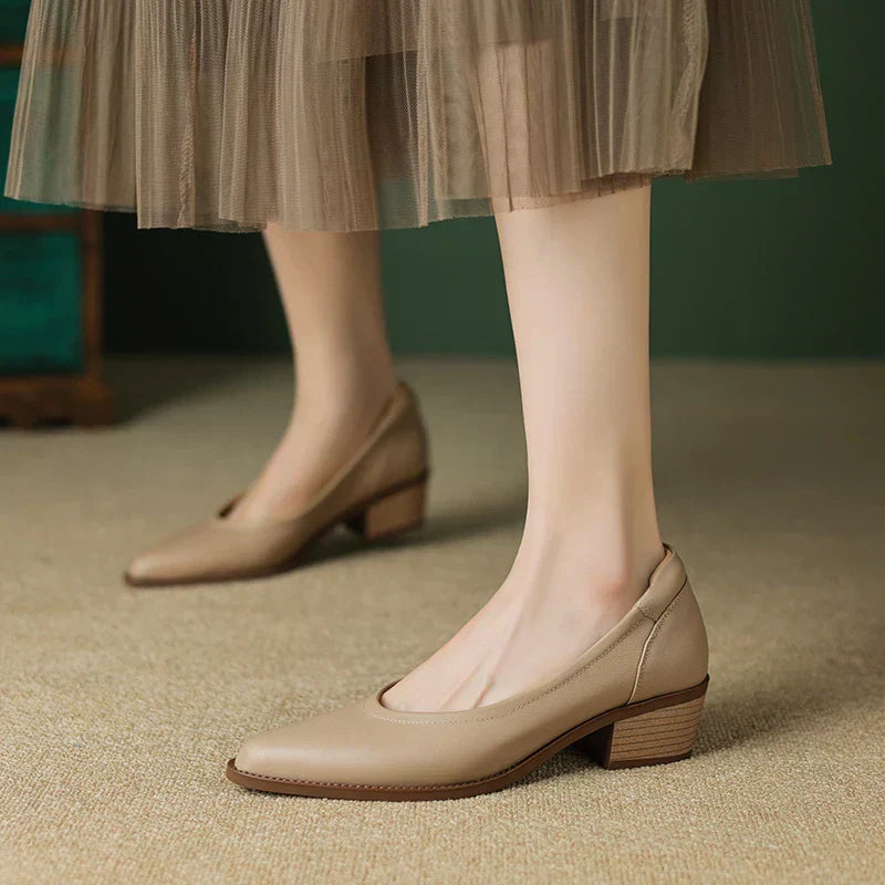 Nova - Schoenen met Middelhoge Hak