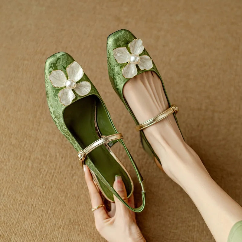 Eloise - Elegante Damesschoen met Bloemdetail